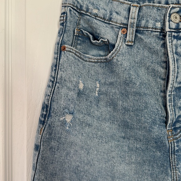 Old Navy - Sky-Hi Denim Shorts - Picture 5 of 5